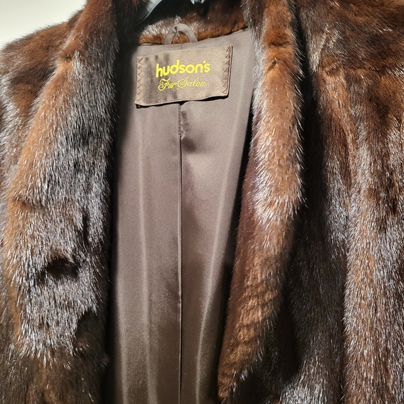 Mink Coat - Picture 1 of 3